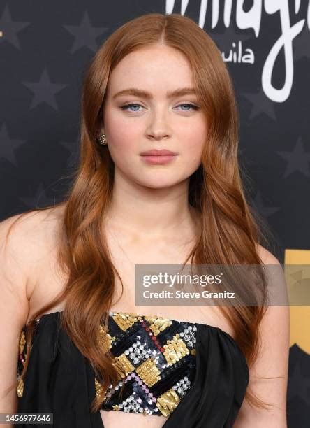 2,967 Sadie Sink Photos Stock Photos & High